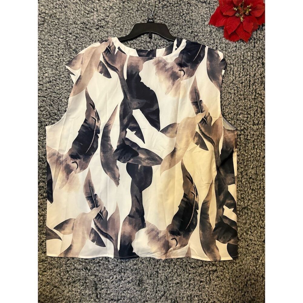 Emery Rose Women's 3XL Geometric Sleeveless V-Neck Blouse Multicolor